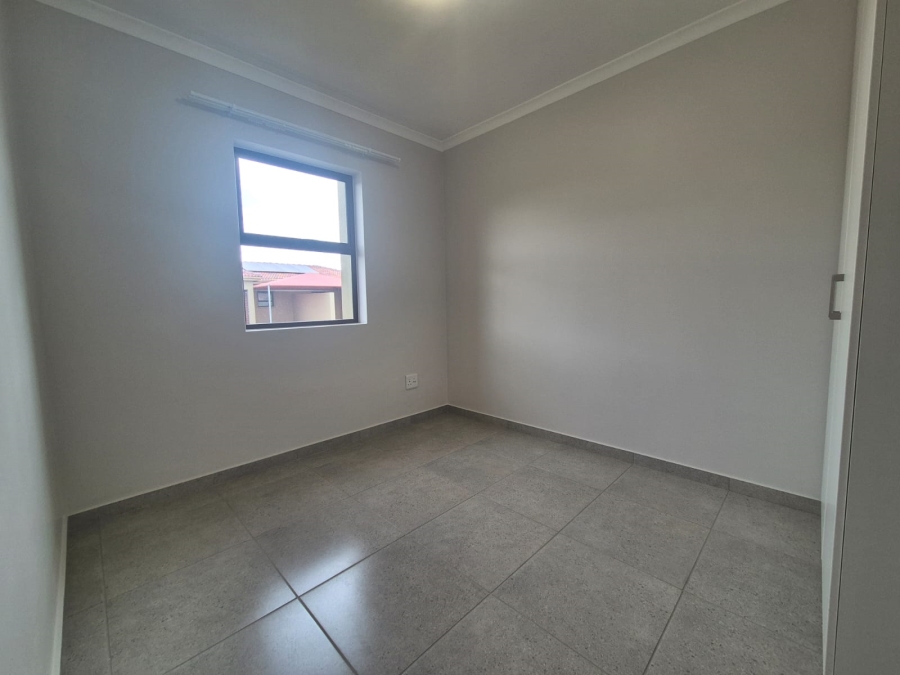 To Let 3 Bedroom Property for Rent in Stellendale Western Cape